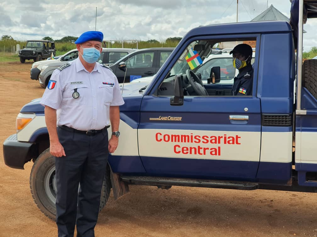 Timișorenii de la Safefleet monitorizează mașinile blindate ale reprezentanților UE, aflați în Rep. Centrafricana