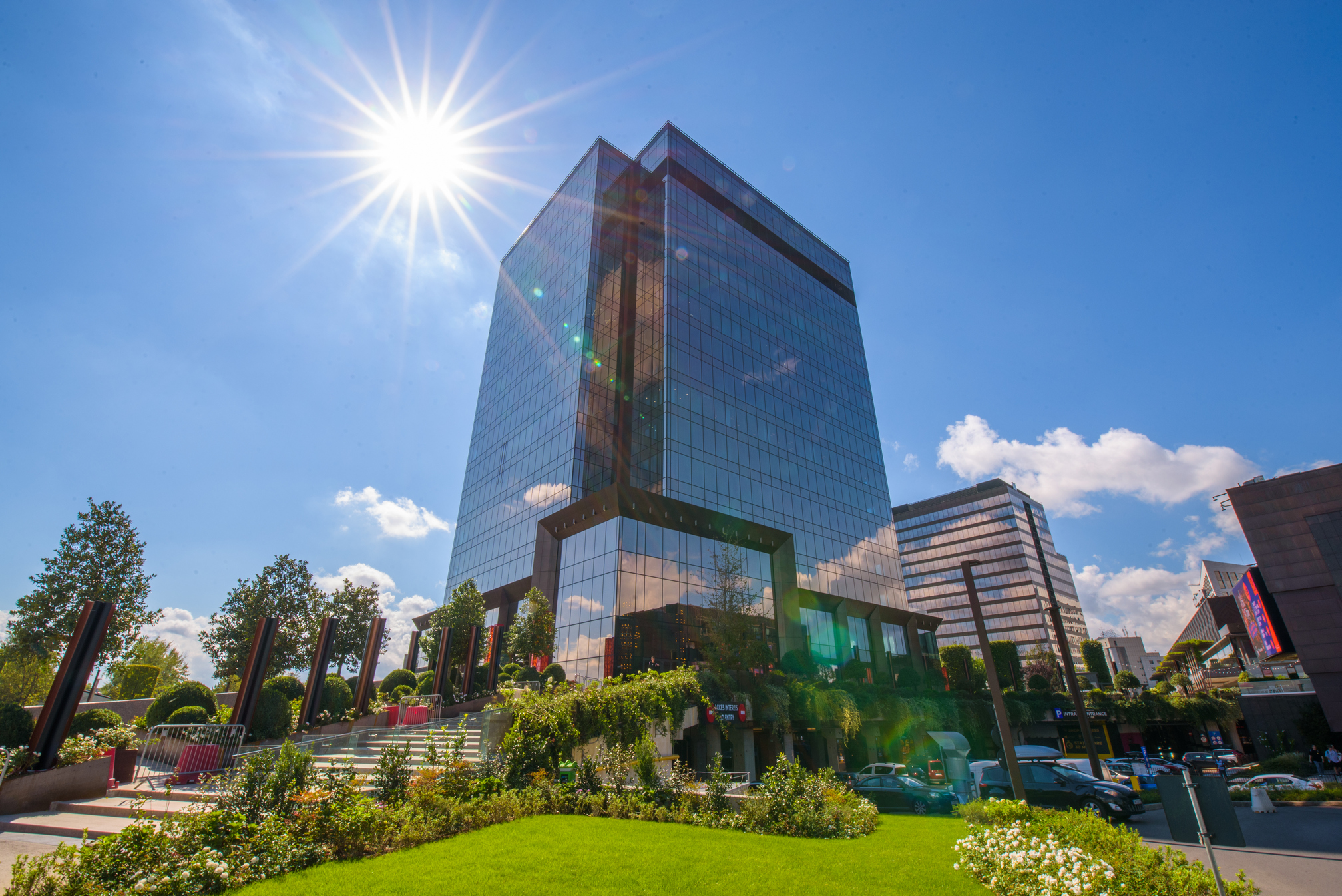IULIUS a semnat un parteneriat pentru decarbonizarea portofoliului său real estate și atingerea țintei de net-zero emisii
