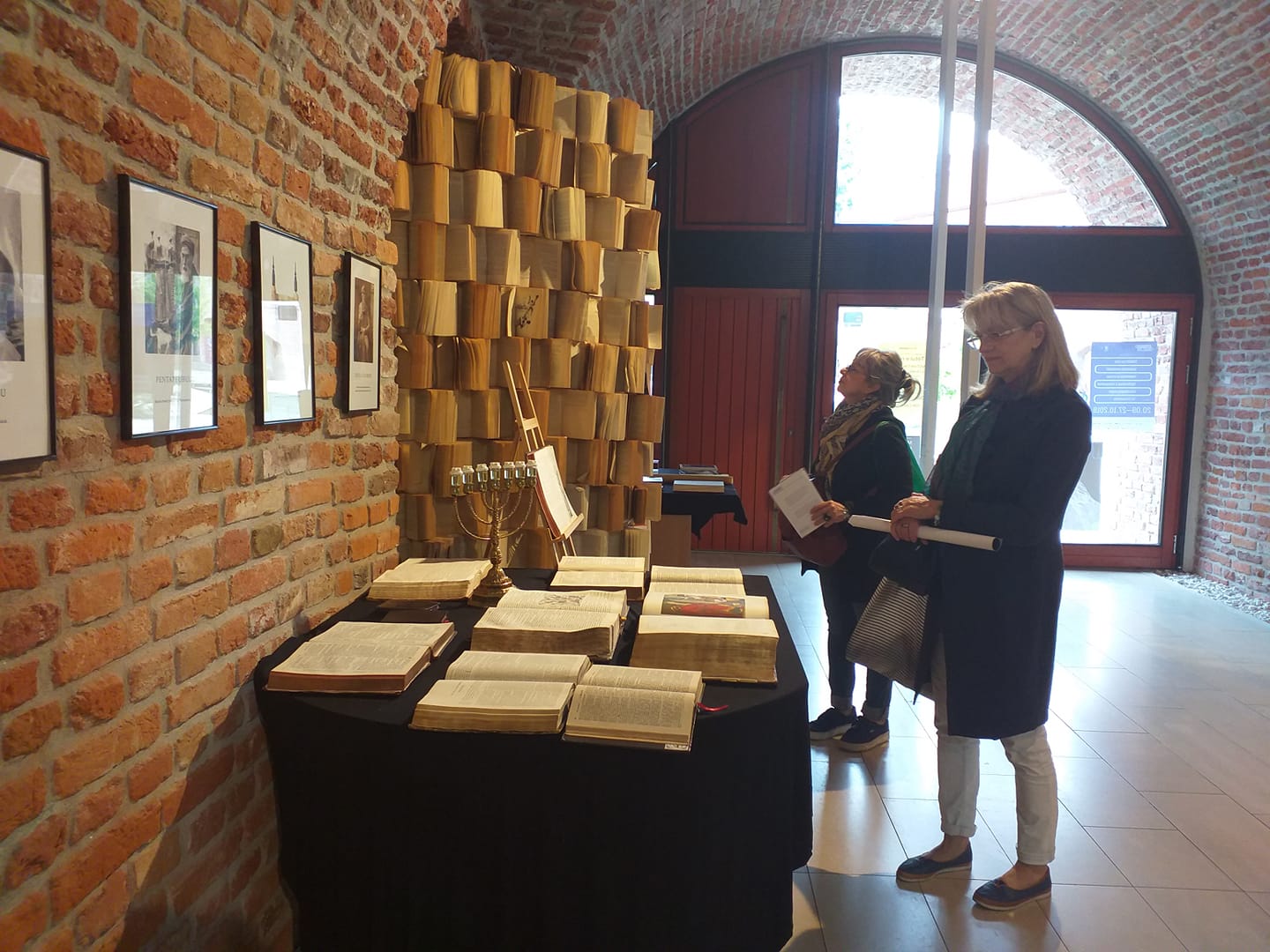 Se pregătește spațiul în care va funcționa Muzeul Bibliei, unic în România