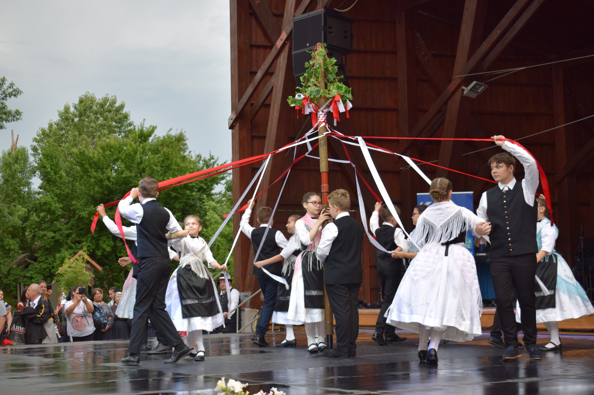 Muzeul Satului Bănățean că așteaptă la un festival spectaculos, al tuturor etniilor din regiune