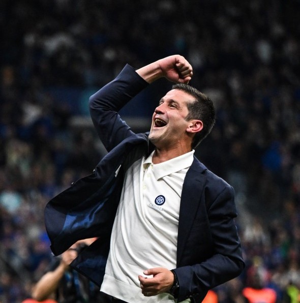 ”Aici s-a născut Chivu”. Jurnaliștii italieni, la Reșița, pe urmele românului care i-a adus titlul lui Inter