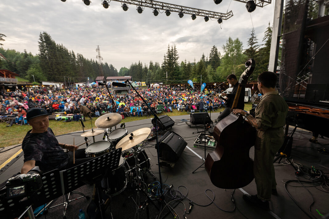 Începe Gărâna Jazz Festival 2026, una dintre cele mai importante întâlniri dedicate jazzului din Europa Centrală și de Est – Ediția 30 Aniversară